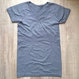Lululemon Run Swiftly Tech V Neck Short Sleeve Size 6